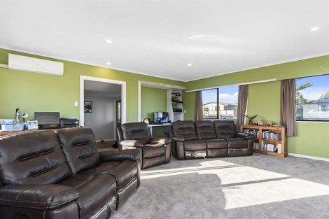 Photo of property in 5 Lagoon Place, Poike, Tauranga, 3112
