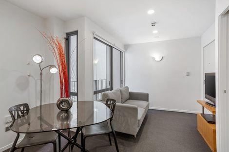 Photo of property in Alpha Apartments, 505/17 Vogel Lane, Auckland Central, Auckland, 1010