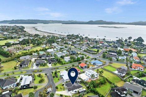 Photo of property in 25 Waitemata Drive, One Tree Point, 0118