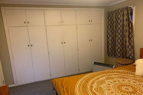 Photo of property in 165 Newlands Road, Newlands, Wellington, 6037