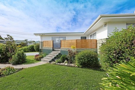 Photo of property in 11 Oxford Street, Holmes Hill, Oamaru, 9401