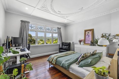 Photo of property in 96 Tio Tio Road, Seatoun, Wellington, 6022