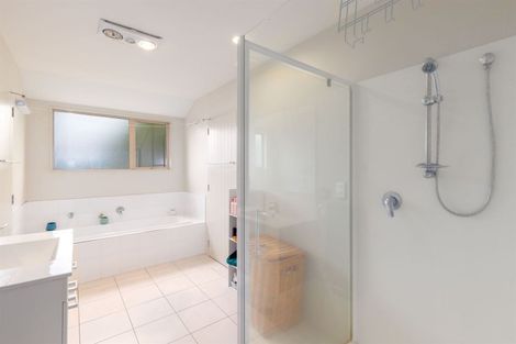 Photo of property in 18 Heyders Road, Spencerville, Christchurch, 8083