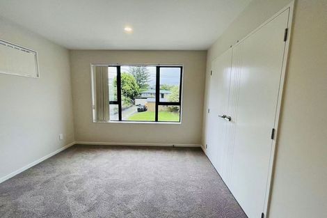 Photo of property in 30a Lowtherhurst Road, Massey, Auckland, 0614