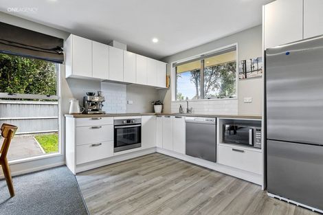 Photo of property in 2/38 Brogar Place, Casebrook, Christchurch, 8051