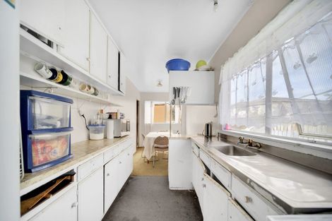 Photo of property in 24 Bingara Place, Favona, Auckland, 2024