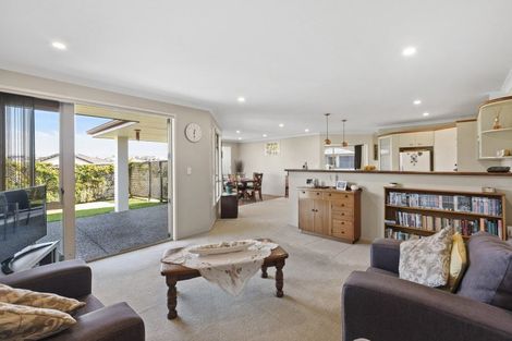 Photo of property in 58 Rathmar Drive, Manurewa, Auckland, 2105