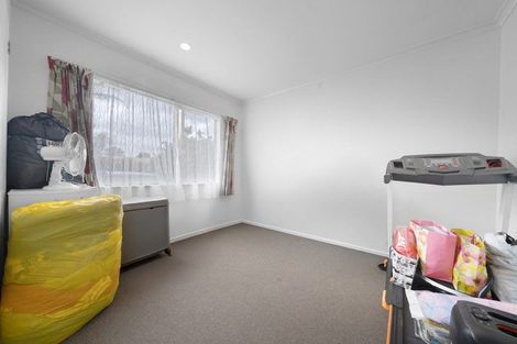 Photo of property in 56 Christmas Road, Manurewa, Auckland, 2102