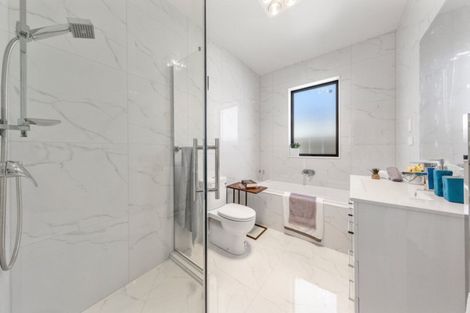 Photo of property in 8 Whakapono Road, Pukekohe, 2120