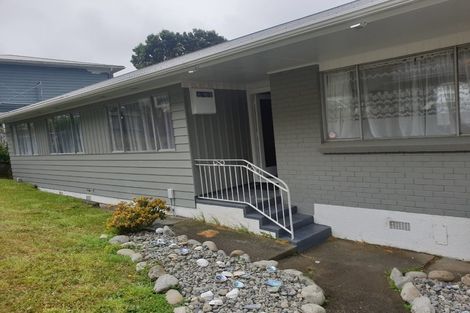 Photo of property in 2 Fairburn Grove, Johnsonville, Wellington, 6037