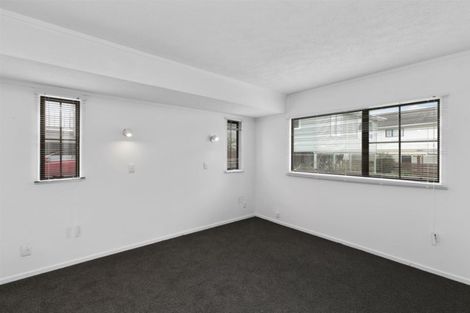 Photo of property in 304a Main Road, Tawa, Wellington, 5028
