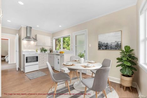 Photo of property in 1/7 Castleton Drive, Howick, Auckland, 2014