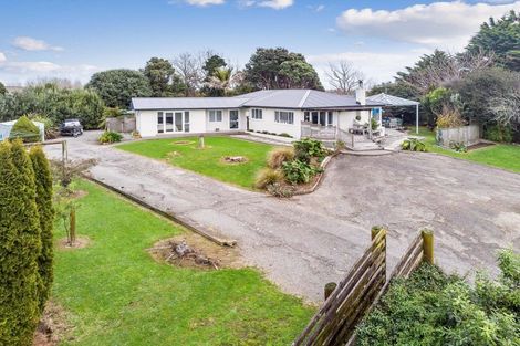 Photo of property in 55 Takapu Road, Manakau, Levin, 5573