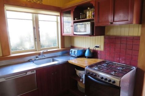 Photo of property in 8 Pukenui Street, Strandon, New Plymouth, 4312