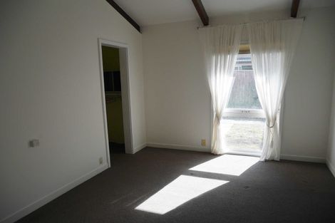 Photo of property in 32 Raekura Place, Redcliffs, Christchurch, 8081