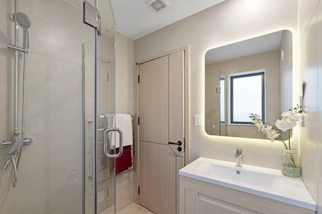 Photo of property in 14 Glann Lane, Flat Bush, 2019