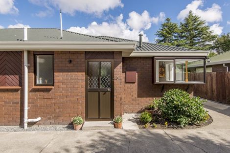 Photo of property in 2/9a Kingham Place, Avonhead, Christchurch, 8042