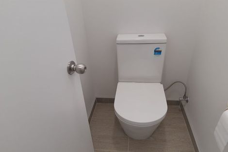 Photo of property in 1a Kiwi Esplanade, Mangere Bridge, Auckland, 2022