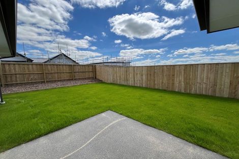 Photo of property in 16 Privet Way, Rolleston, 7678