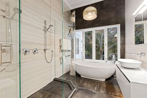 Photo of property in 340 Paremoremo Road, Paremoremo, Auckland, 0632