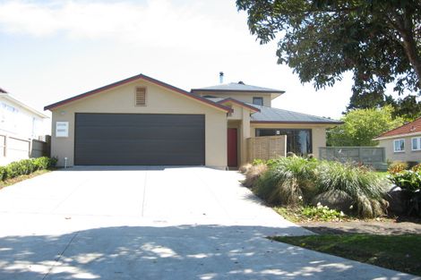 Photo of property in 21 Plympton Street, Brooklands, New Plymouth, 4310