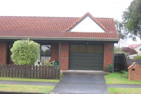 Photo of property in 2/5 Chapel Street, Papakura, 2110