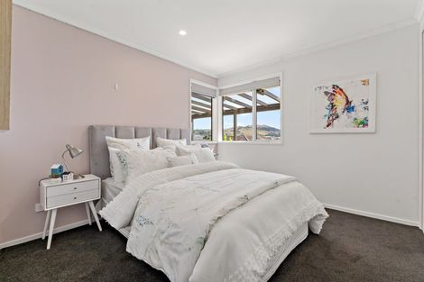 Photo of property in 8 Harriet Johnston Drive, Pokeno, 2402
