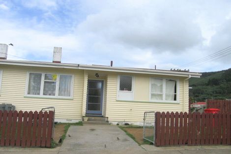 Photo of property in 20 Davidson Crescent, Tawa, Wellington, 5028