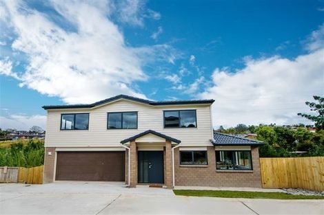 Photo of property in 11 Younger Lane, Massey, Auckland, 0614