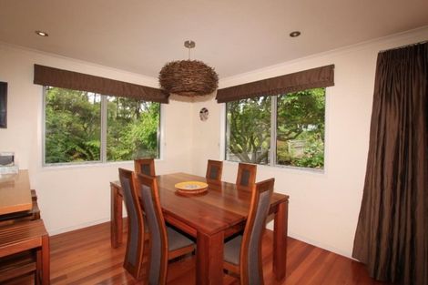 Photo of property in 23b West Lynn Road, Titirangi, Auckland, 0604