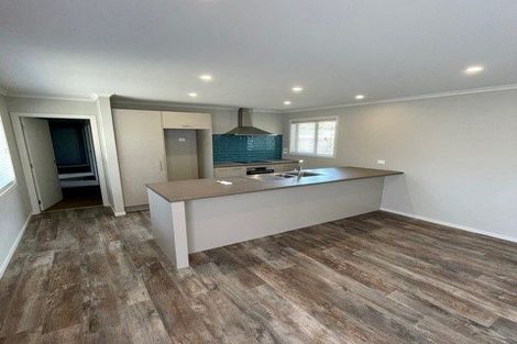 Photo of property in 1/85 Montgomery Crescent, Bader, Hamilton, 3206