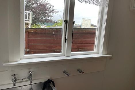 Photo of property in 45 Cambridge Terrace, Waiwhetu, Lower Hutt, 5010