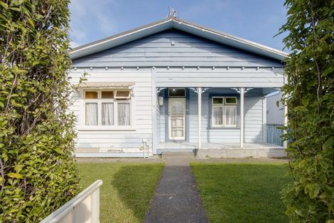 Photo of property in 105 Wellesley Road, Napier South, Napier, 4110