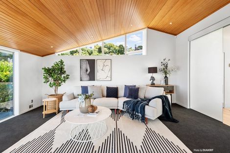 Photo of property in 16 Rama Crescent, Khandallah, Wellington, 6035