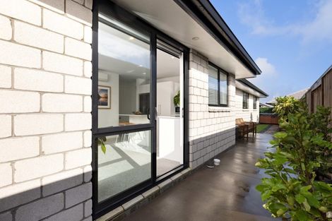 Photo of property in 11 Tiria Drive, Papamoa Beach, Papamoa, 3118