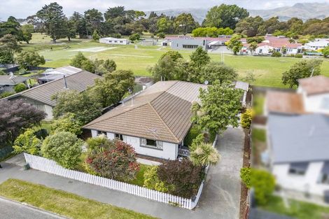 Photo of property in 2/18 Kawau Crescent, Bromley, Christchurch, 8062