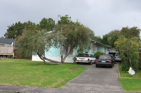 Photo of property in 12 Newland Grove, Henderson, Auckland, 0610