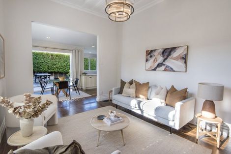 Photo of property in 2 Grahame Street, Devonport, Auckland, 0624