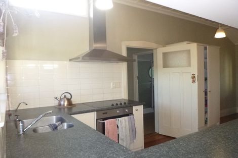 Photo of property in 2 Gow Street, Helensville, 0800