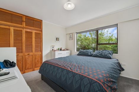 Photo of property in 1069 Scenic Drive North, Swanson, Auckland, 0816