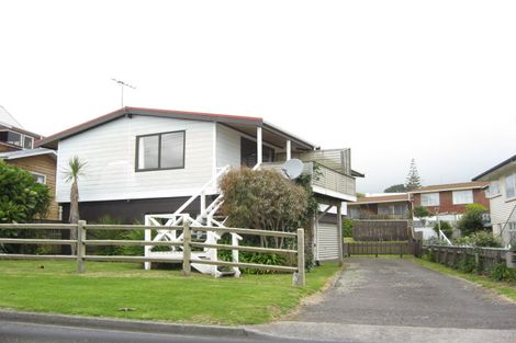 Photo of property in 50 Messenger Terrace, Oakura, 4314