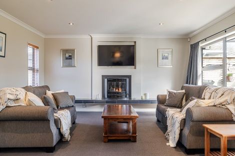 Photo of property in 211a Vogel Street, Roslyn, Palmerston North, 4414