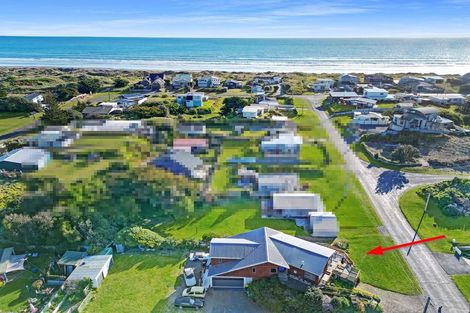 Photo of property in 4 Trafalgar Street, Foxton Beach, Foxton, 4815