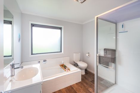 Photo of property in 8 Carteret Place, Aranui, Christchurch, 8061