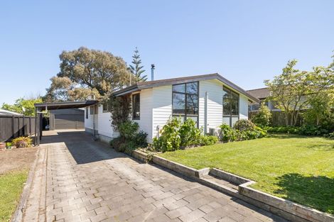 Photo of property in 6 Colonial Place, Kelvin Grove, Palmerston North, 4414