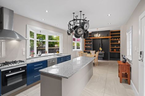 Photo of property in 12 Medway Street, Richmond, Christchurch, 8013