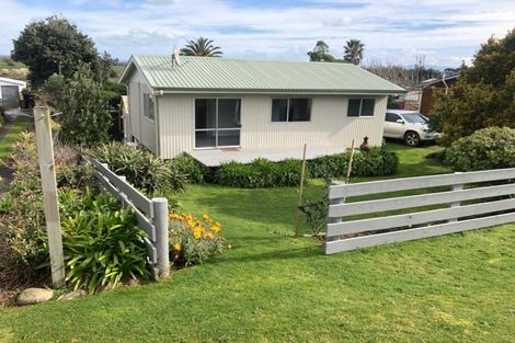 Photo of property in 246 Pukehina Parade, Pukehina, Te Puke, 3189