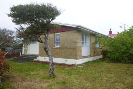 Photo of property in 1 Yates Street, Otaki Beach, Otaki, 5512