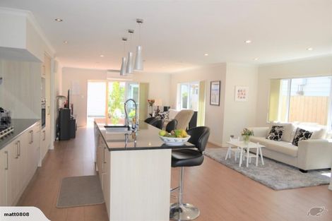 Photo of property in 10 Tarapiroe Avenue, Takanini, 2112