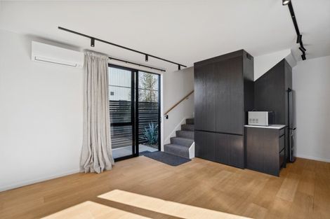 Photo of property in 39 Casterway Crescent, Jacks Point, 9371